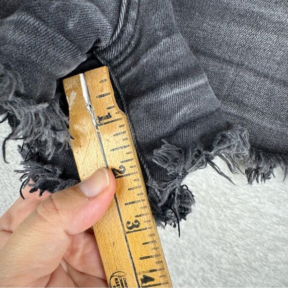 KanCan X Maurices High Rise Black Fray Hem Distressed 3.5 in Short Size 27 Boho - Picture 13 of 13